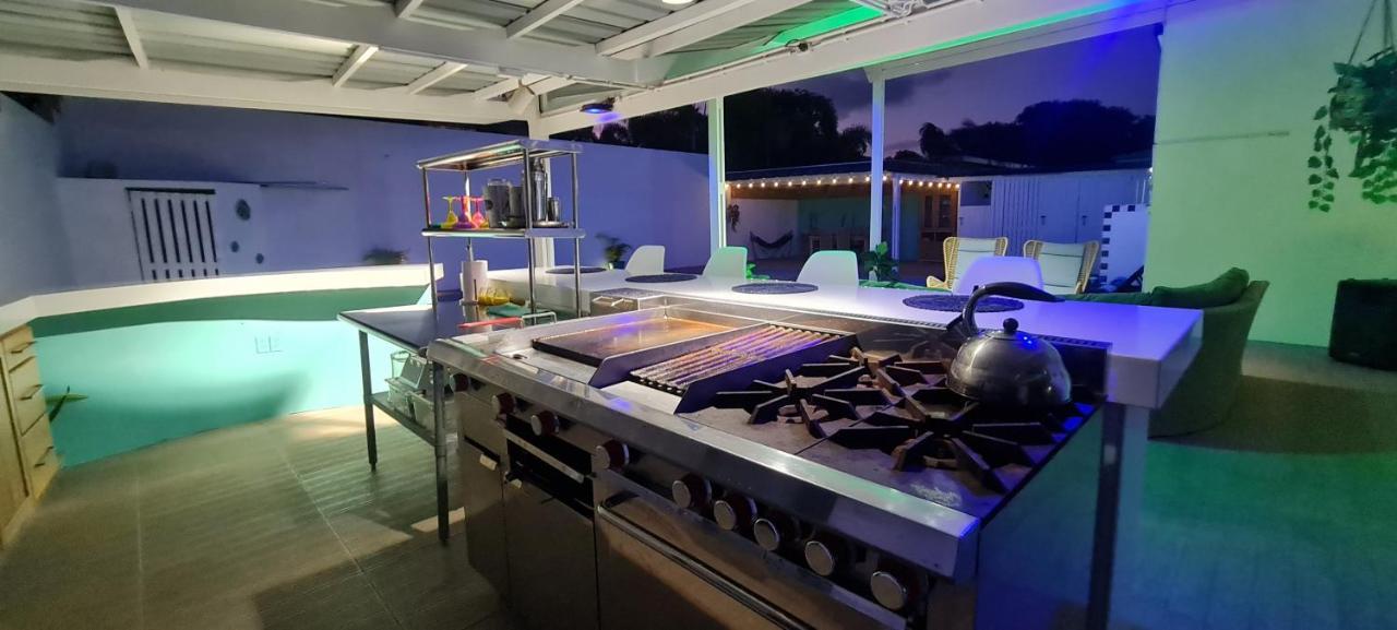 Family Villa With Big Pool And Absolute Privacy Willemstad Exteriör bild